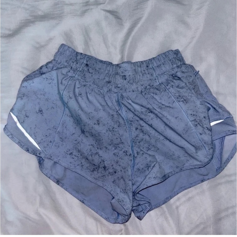 Lululemon hotty hot shorts size 4